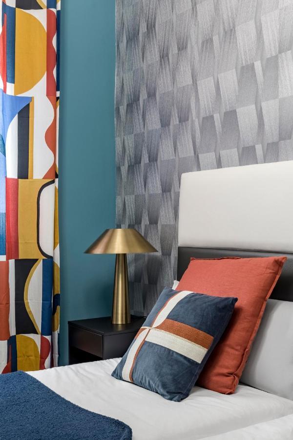 Beautiful Room In Heart Of مدريد المظهر الخارجي الصورة